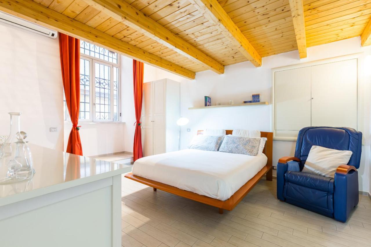 Ma Maison - Family Apartment At The Historical Center 나폴리 외부 사진